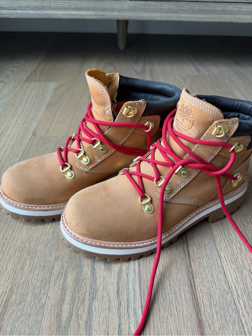 Timberland Wheat Leather Ankle Boots with Red Laces